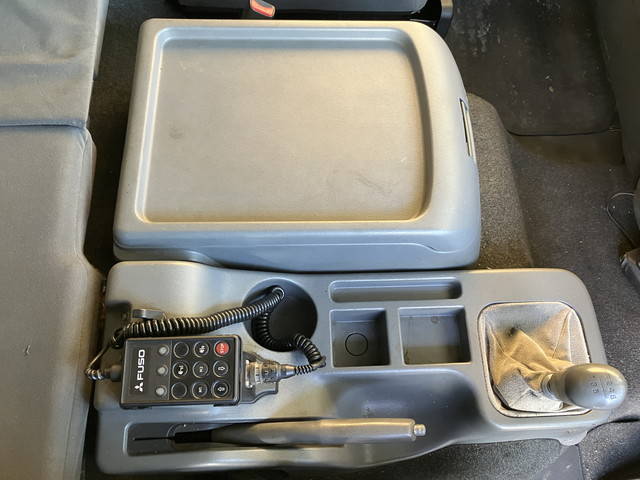 三菱ふそうファイターアルミウイング中型（4t）[写真35]