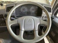 三菱ふそうファイターアルミウイング中型（4t）[写真36]