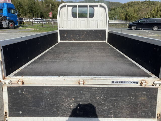 マツダタイタン平ボディ小型（2t・3t）[写真13]