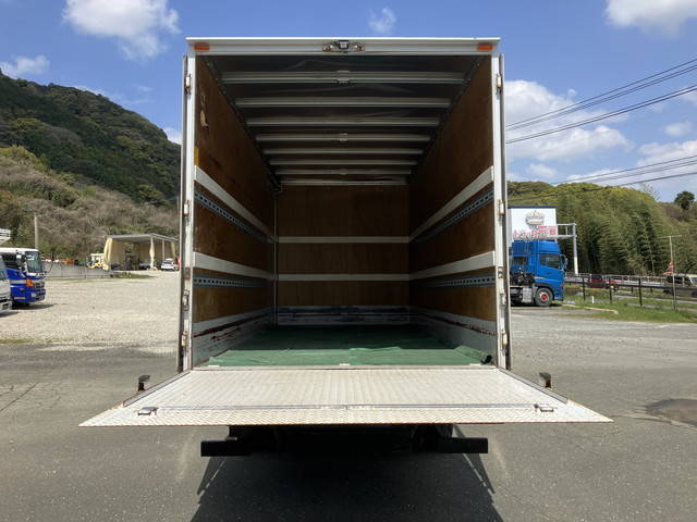 三菱ふそうキャンターアルミバン小型（2t・3t）[写真11]