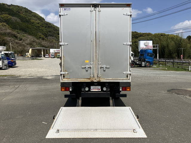 三菱ふそうキャンターアルミバン小型（2t・3t）[写真15]