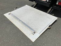 三菱ふそうキャンターアルミバン小型（2t・3t）[写真16]