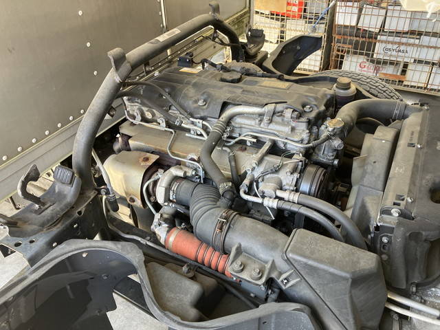 三菱ふそうキャンターアルミバン小型（2t・3t）[写真29]