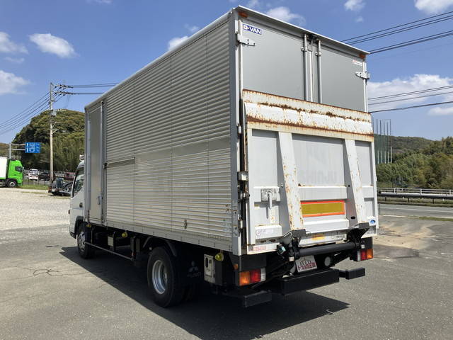 三菱ふそうキャンターアルミバン小型（2t・3t）[写真04]