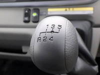 三菱ふそうキャンターセルフクレーン4段小型（2t・3t）[写真17]