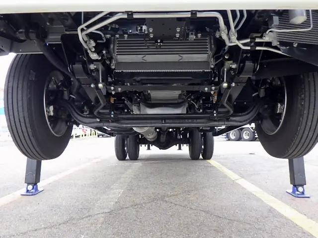 三菱ふそうキャンターセルフクレーン4段小型（2t・3t）[写真23]