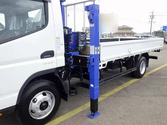 三菱ふそうキャンターセルフクレーン4段小型（2t・3t）[写真30]