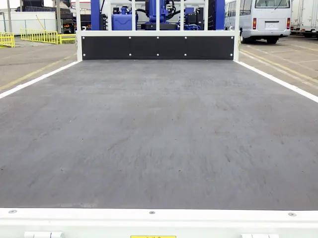 三菱ふそうキャンターセルフクレーン4段小型（2t・3t）[写真07]