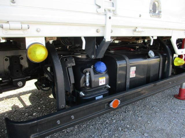 いすゞエルフクレーン3段小型（2t・3t）[写真12]