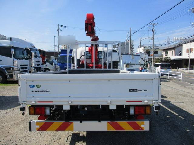 いすゞエルフクレーン3段小型（2t・3t）[写真06]