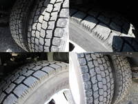 いすゞエルフクレーン3段小型（2t・3t）[写真07]