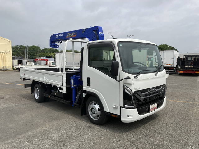 いすゞエルフクレーン4段小型（2t・3t）[写真03]