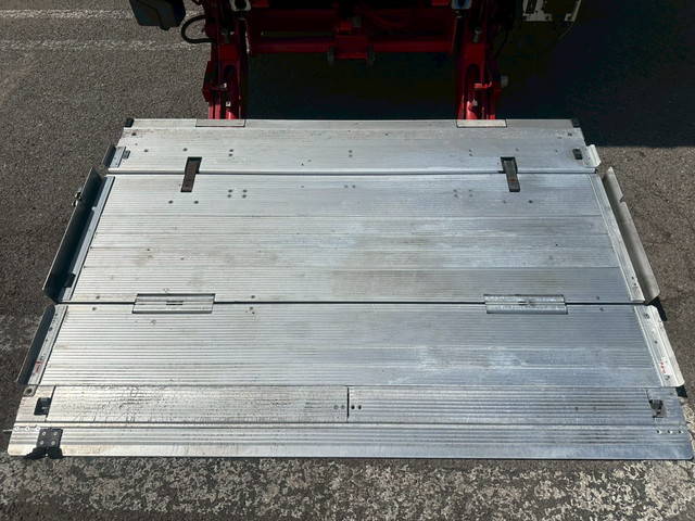 日野デュトロ冷凍車（冷蔵車）小型（2t・3t）[写真13]