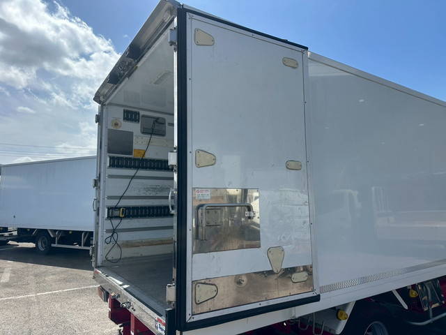 日野デュトロ冷凍車（冷蔵車）小型（2t・3t）[写真14]