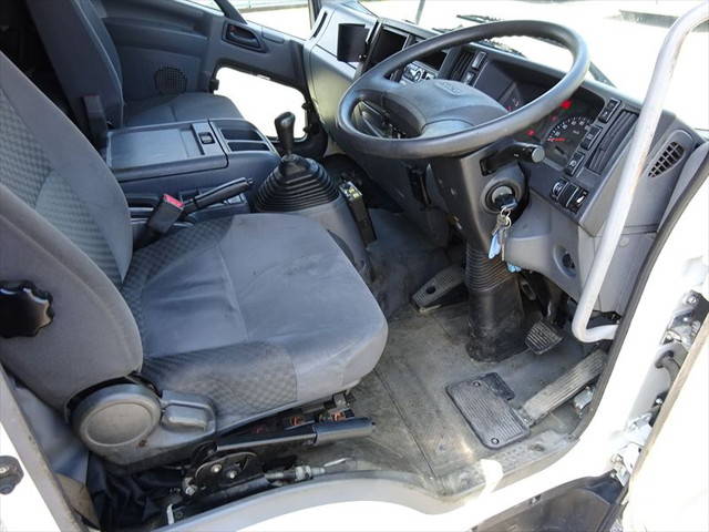 いすゞフォワードダンプ中型（4t）[写真19]