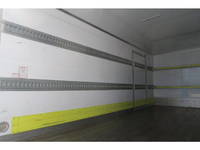 いすゞエルフアルミバン小型（2t・3t）[写真11]