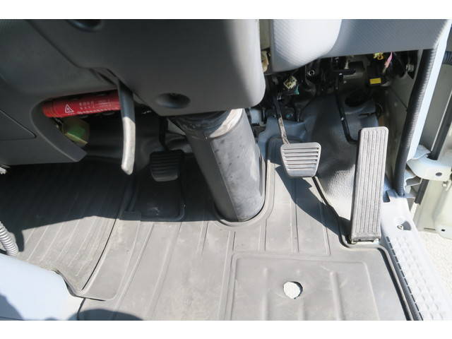 いすゞエルフアルミバン小型（2t・3t）[写真34]