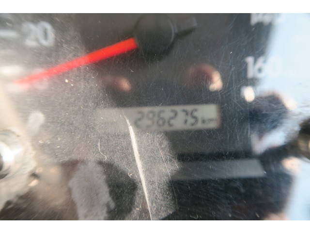 いすゞエルフアルミバン小型（2t・3t）[写真38]