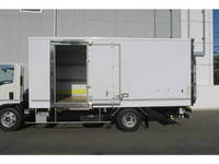 いすゞエルフアルミバン小型（2t・3t）[写真06]