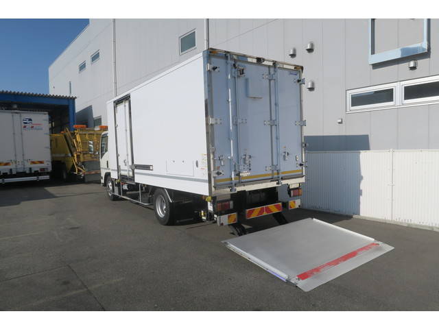 いすゞエルフアルミバン小型（2t・3t）[写真07]