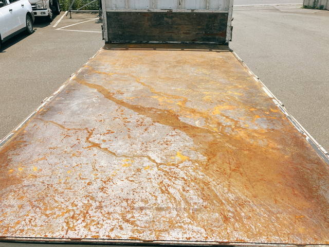 いすゞエルフ平ボディ小型（2t・3t）[写真11]