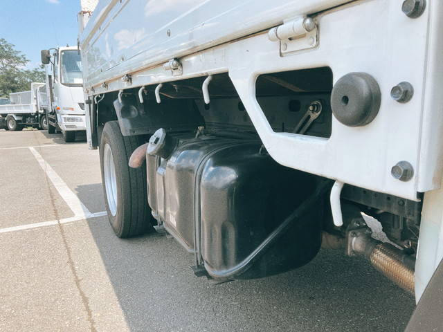 いすゞエルフ平ボディ小型（2t・3t）[写真19]