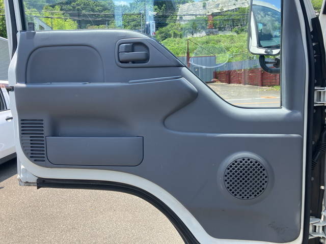 いすゞエルフ平ボディ小型（2t・3t）[写真27]