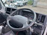 いすゞエルフ平ボディ小型（2t・3t）[写真32]