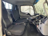 三菱ふそうキャンター平ボディ小型（2t・3t）[写真32]