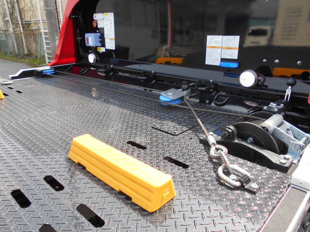 いすゞフォワードセーフティローダー中型（4t）[写真12]