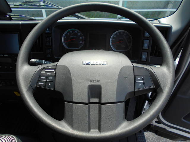 いすゞフォワードセーフティローダー中型（4t）[写真24]