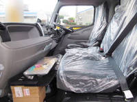 三菱ふそうキャンターアルミウイング小型（2t・3t）[写真17]