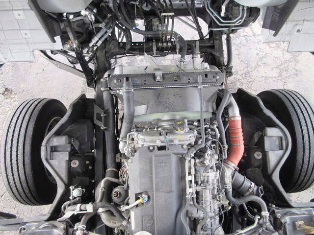 三菱ふそうキャンターアルミウイング小型（2t・3t）[写真21]