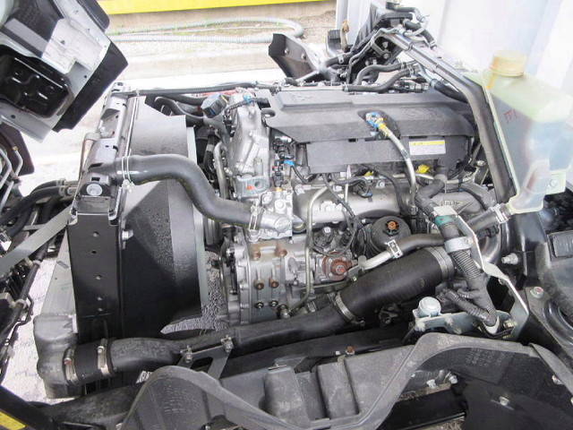 三菱ふそうキャンターアルミウイング小型（2t・3t）[写真22]