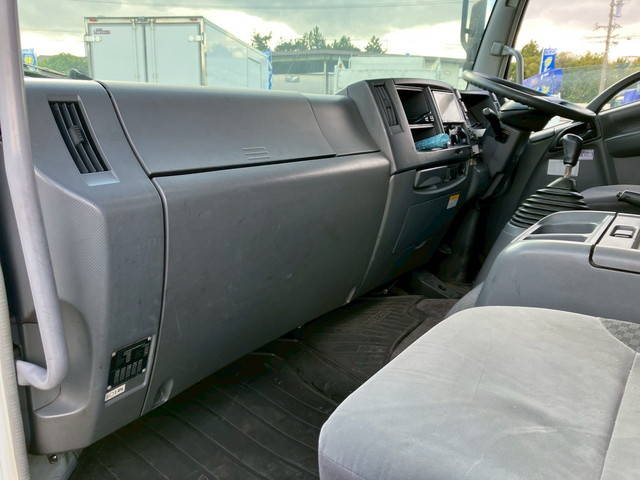 いすゞフォワードアルミウイング中型（4t）[写真30]