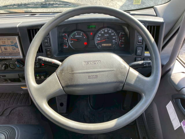 いすゞフォワードアルミウイング中型（4t）[写真34]