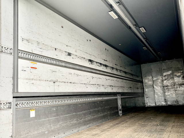 三菱ふそうスーパーグレートパネルウイング大型（10t）[写真17]