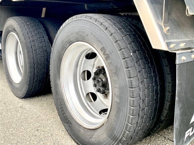 三菱ふそうスーパーグレートパネルウイング大型（10t）[写真20]