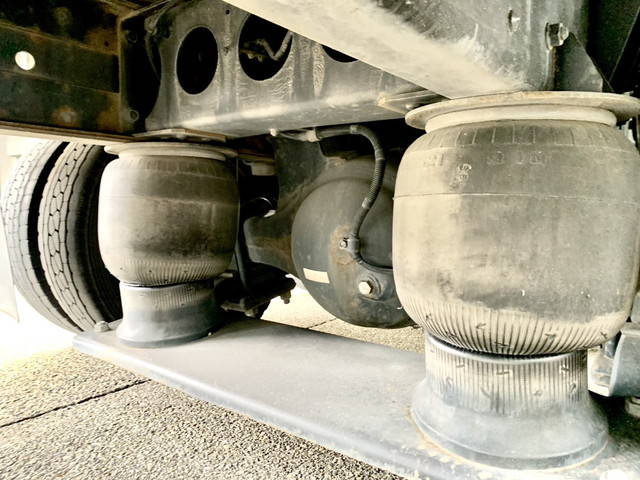 三菱ふそうスーパーグレートパネルウイング大型（10t）[写真23]