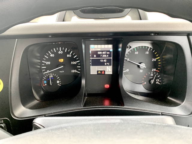 三菱ふそうスーパーグレートパネルウイング大型（10t）[写真33]