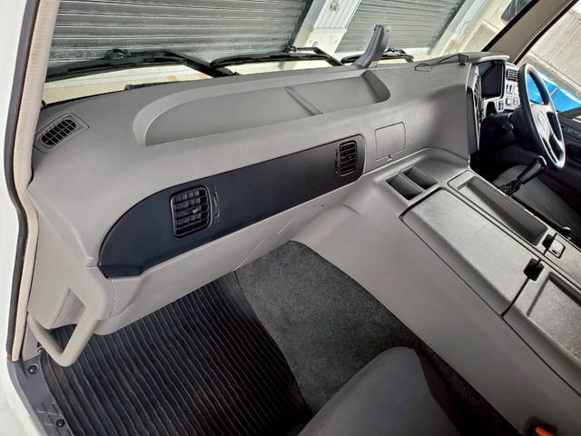 三菱ふそうスーパーグレートセルフローダー大型（10t）[写真14]