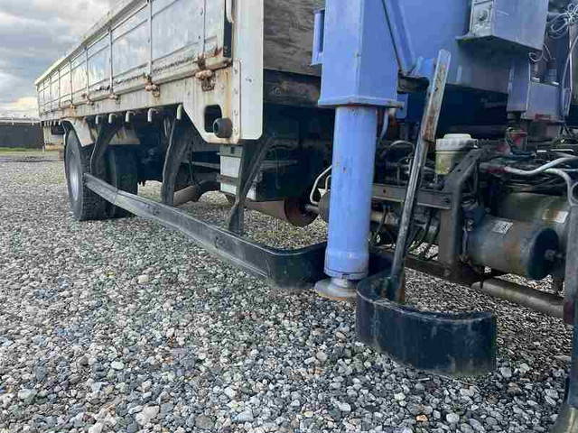 いすゞフォワードクレーン4段中型（4t）[写真18]