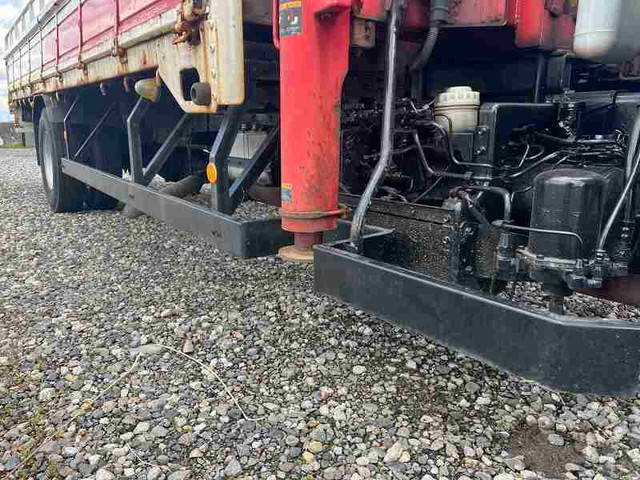 いすゞフォワードクレーン3段中型（4t）[写真23]