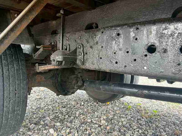 いすゞフォワードクレーン3段中型（4t）[写真24]