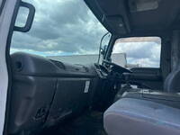 いすゞフォワードクレーン3段中型（4t）[写真36]