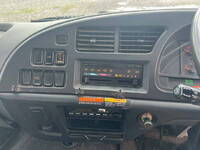 いすゞフォワードクレーン3段中型（4t）[写真39]