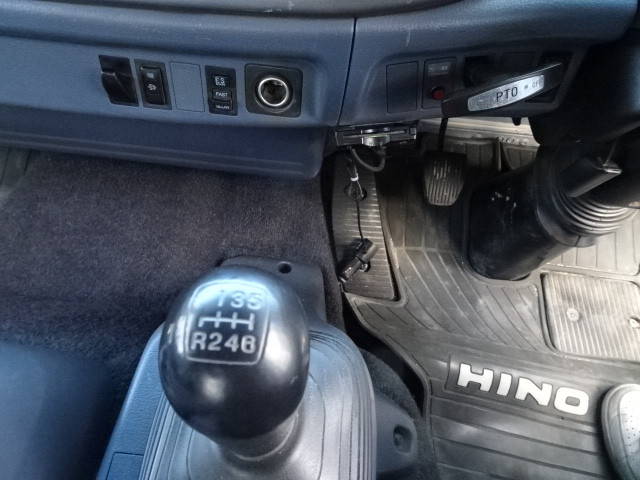 日野レンジャークレーン4段中型（4t）[写真35]