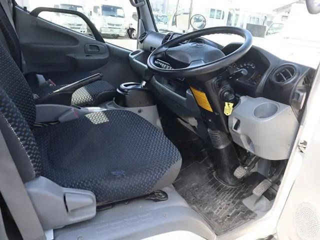 トヨタダイナ平ボディ小型（2t・3t）[写真24]