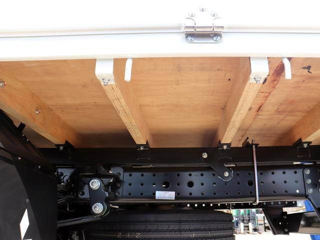 三菱ふそうキャンタークレーン4段小型（2t・3t）[写真18]