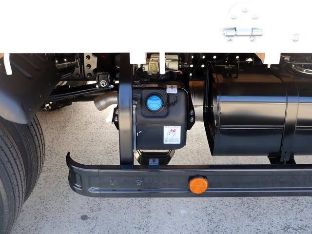 三菱ふそうキャンタークレーン4段小型（2t・3t）[写真19]